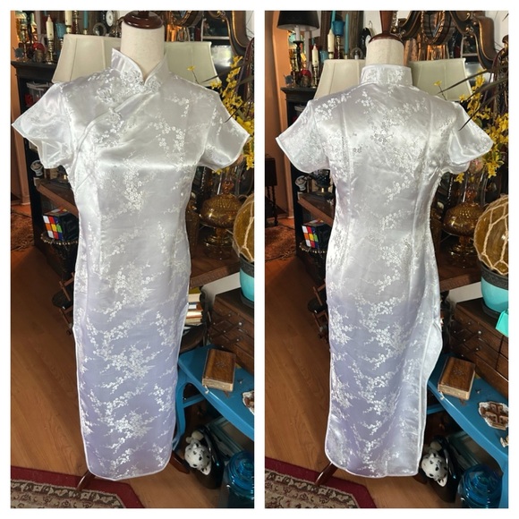 Vintage Dresses & Skirts - Vintage White Cheongsam Deess